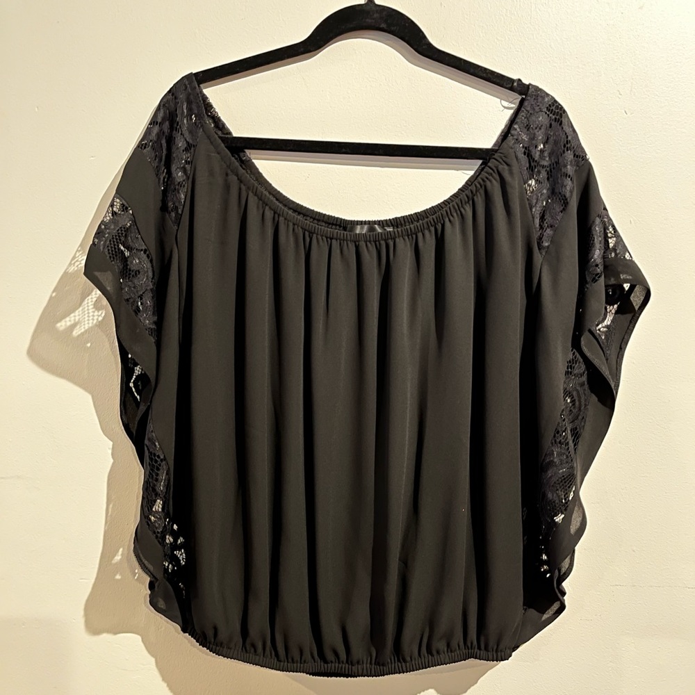 Coleen Lopez Gorgeous black on/off Shoulder Top Small